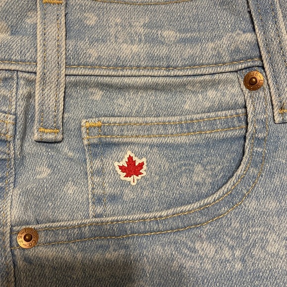 NWT Levi's Canadiana High Rise 3" Shorts Size 10 - Picture 2 of 14